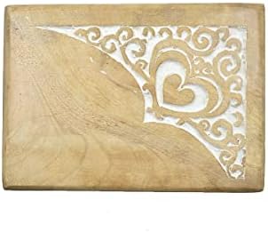 אחסן קופסת דקורטיבית מגולפת אינדיא מעץ עם צורת לב וגילוף פרחוני למעלה | סיום סיד | ארגון תכשיטים מארגן תכשיטים